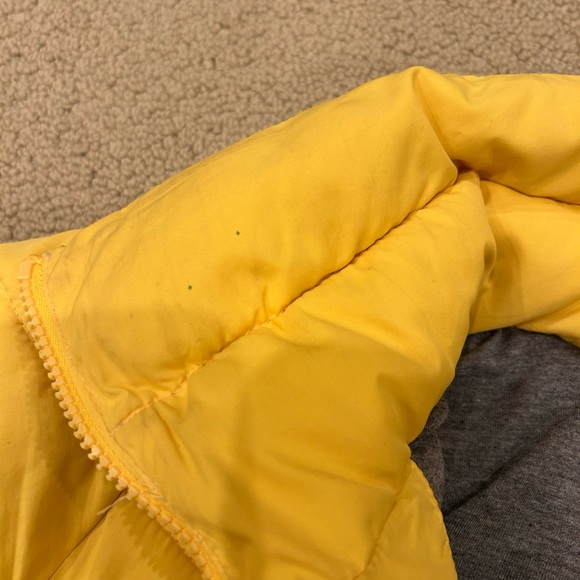 ABERCROMBIE & FITCH yellow puffer jacket - Picture 8 of 10